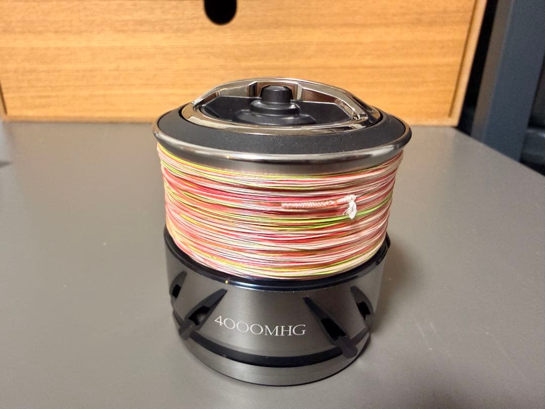 シマノ　ストラディック4000MHG スピニングリール