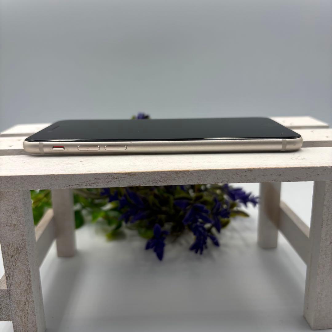 【美品】iPhone SE第3世代 64GB スターライト 8