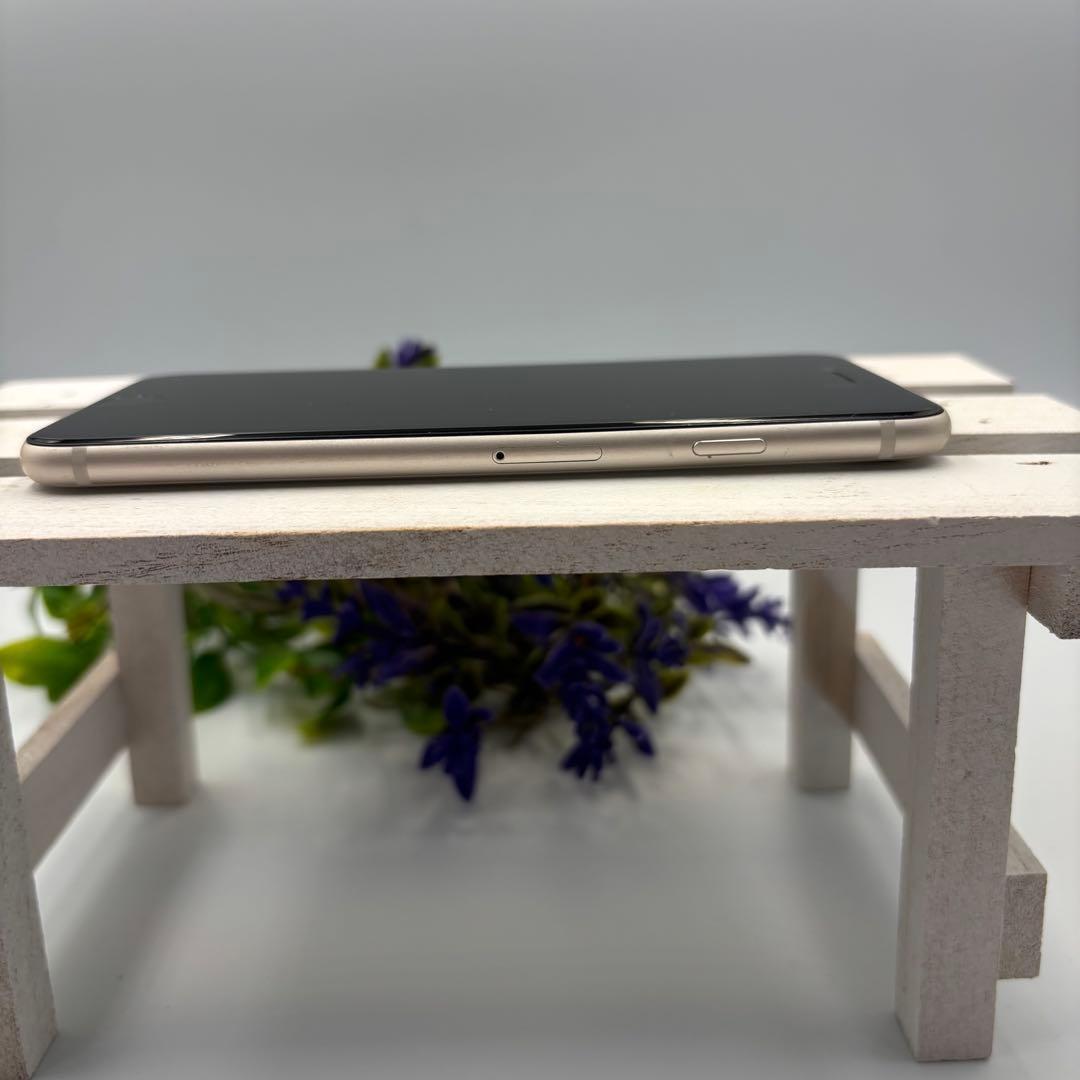 【美品】iPhone SE第3世代 64GB スターライト 8