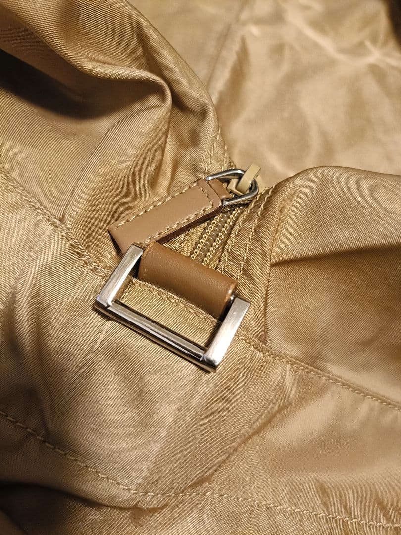 PRADA ショルダー付き ボストンバッグ