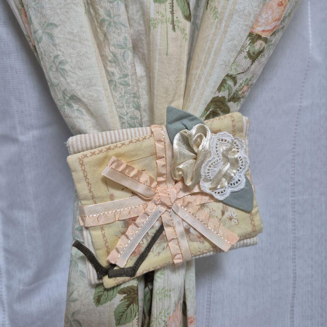 ✨新品未使用品✨マニーローズ　カーテン　2枚セット カントリー