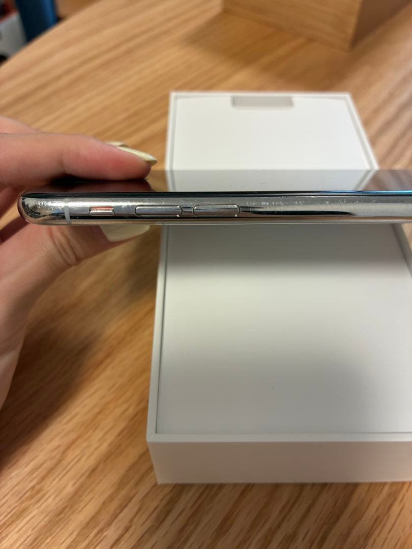 Apple iPhone XS Max 256GB シルバー