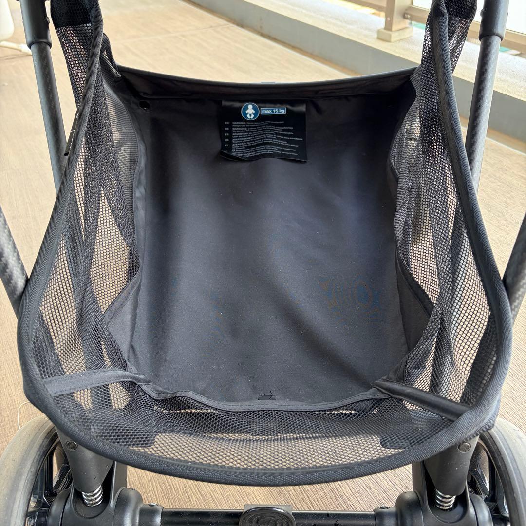 美品 cybex メリオカーボン 2024年 軽量ベビーカー アーモンドベージュ