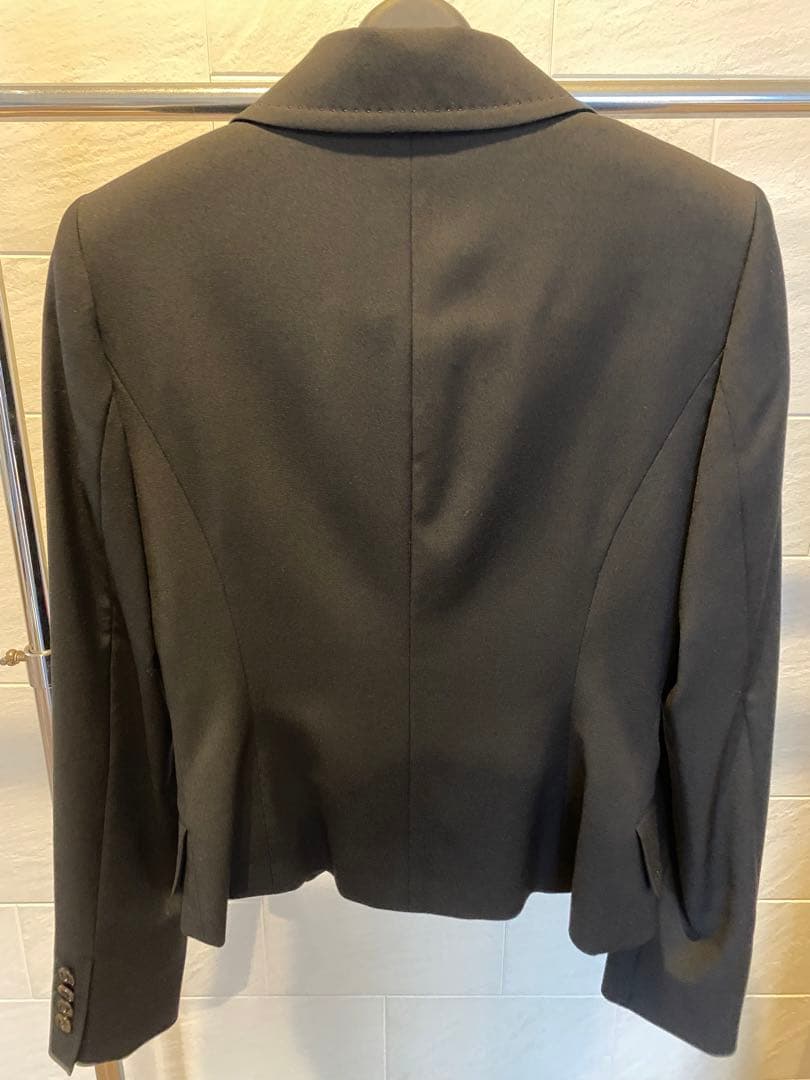 新品未使用　Burberryパンツスーツ　ブラック