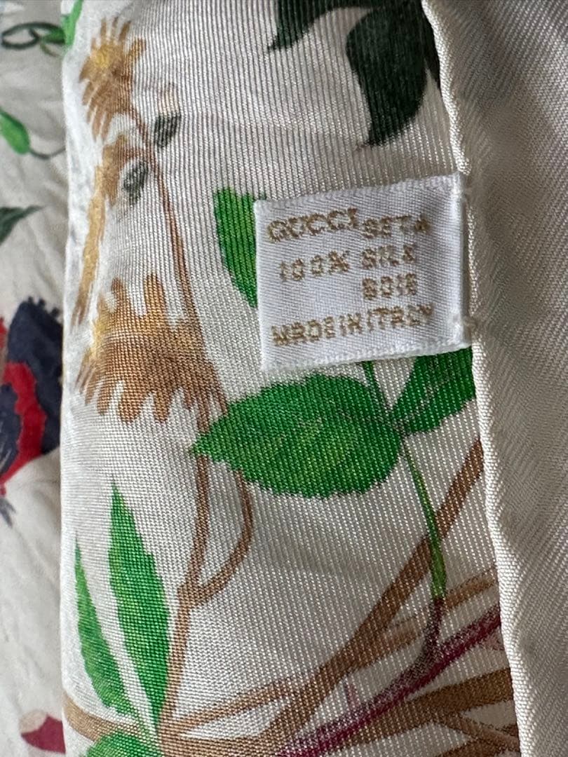 GUCCI シルク100% 大判スカーフフローラル 花柄 約90cmx90cm