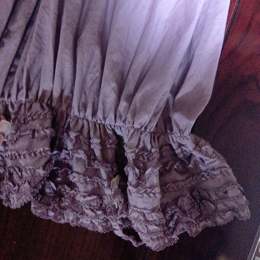 ラベンダーパンジーレース使いのフリルスカートです❣