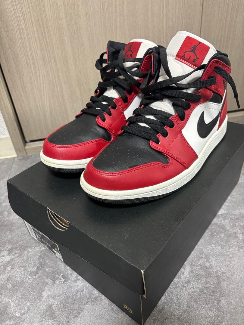 【箱付き】NIKE AIR JORDAN 1 MID ジョーダン1