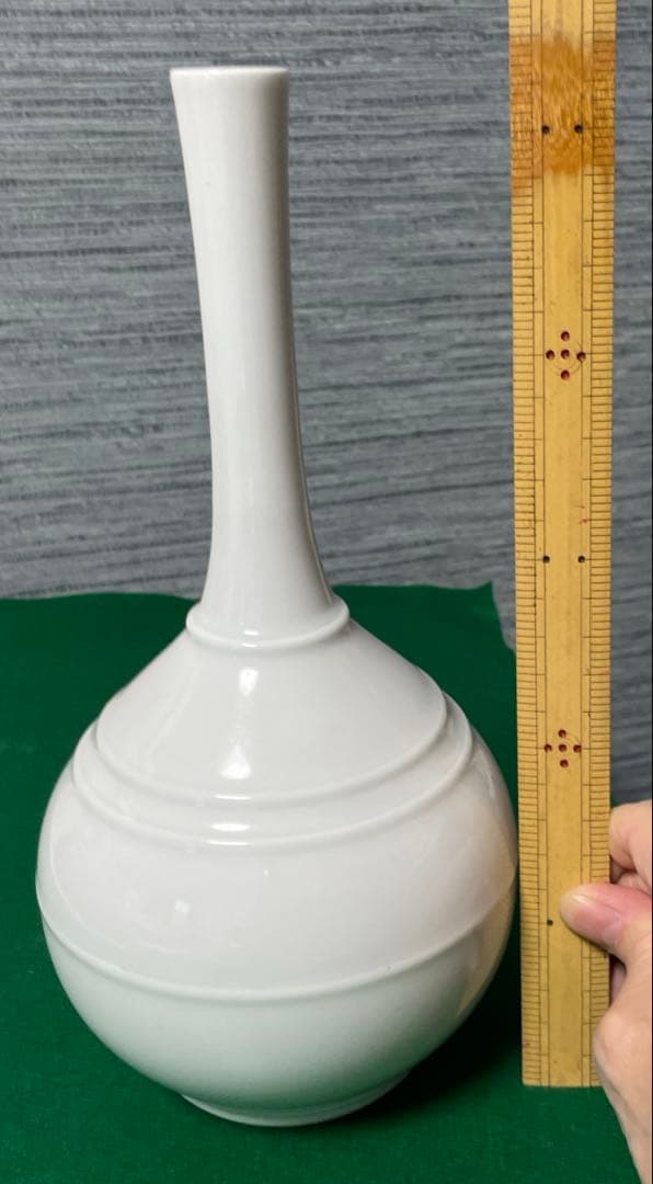 【タイムセール】白磁　花瓶　奥川 俊右衛門作