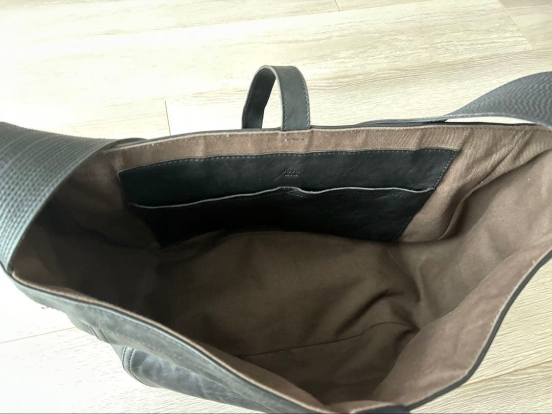 タグ&ショッパー付き　T.T newsboy bag small lot.018
