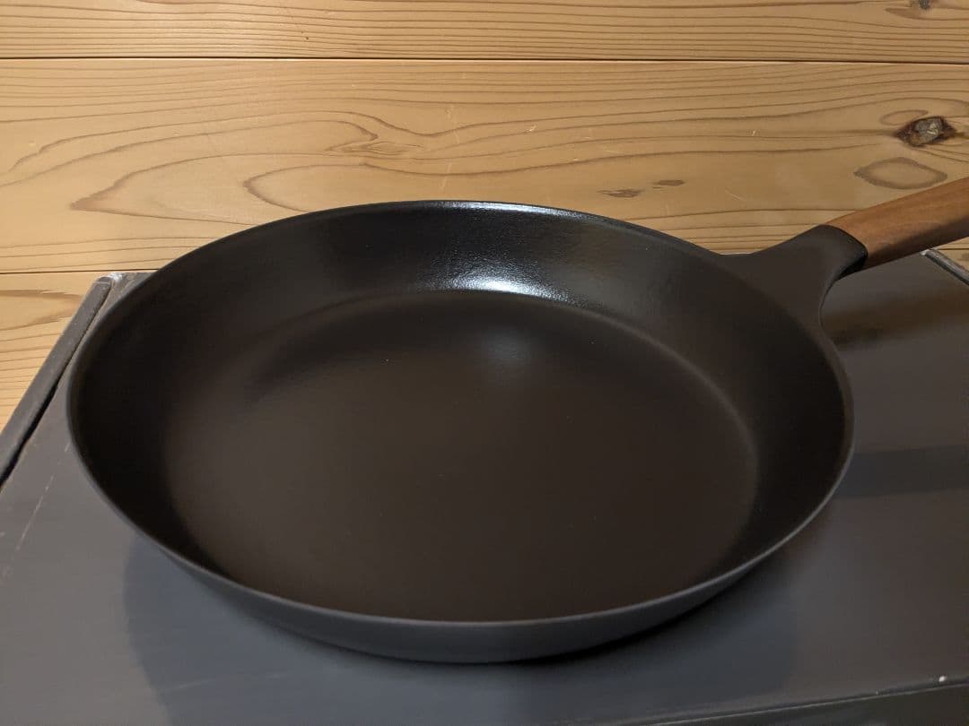 【未使用】バーミキュラ フライパン 26cm ウォールナット ガス・IH対応