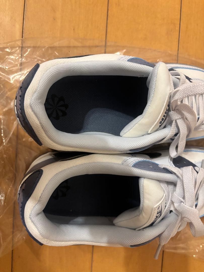ナイキ　Nike Air Max 90 ホワイト/ネイビー