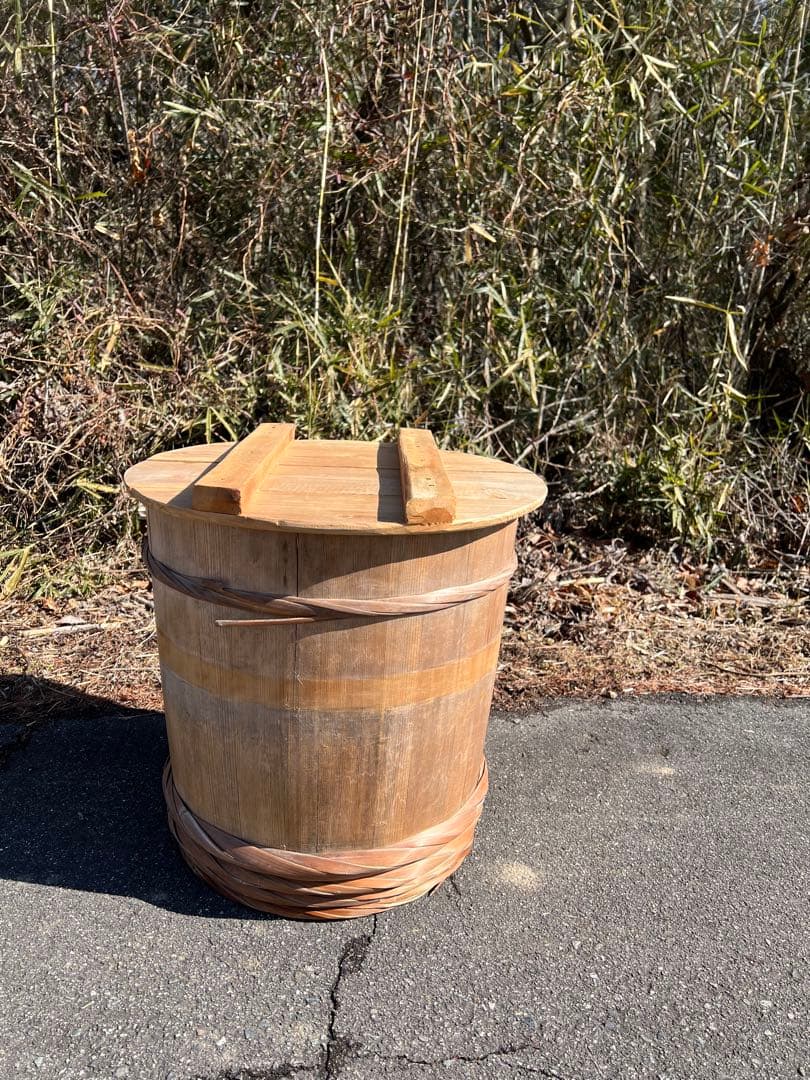 漬物樽　木製　蓋付き③
