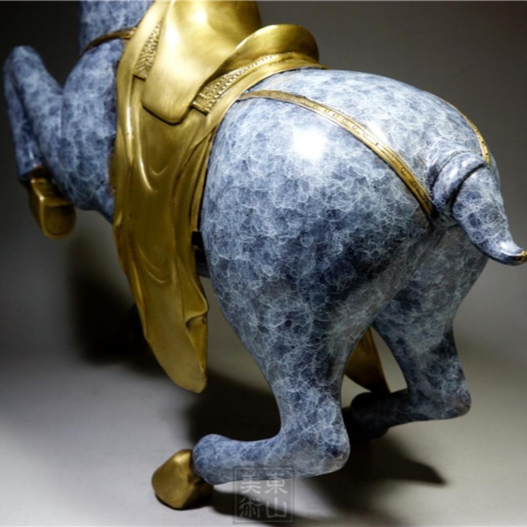 銅細工 大迫力唐馬高彫 無銘 開運置物 極上質 高さ約31cm 重さ約5.6kg