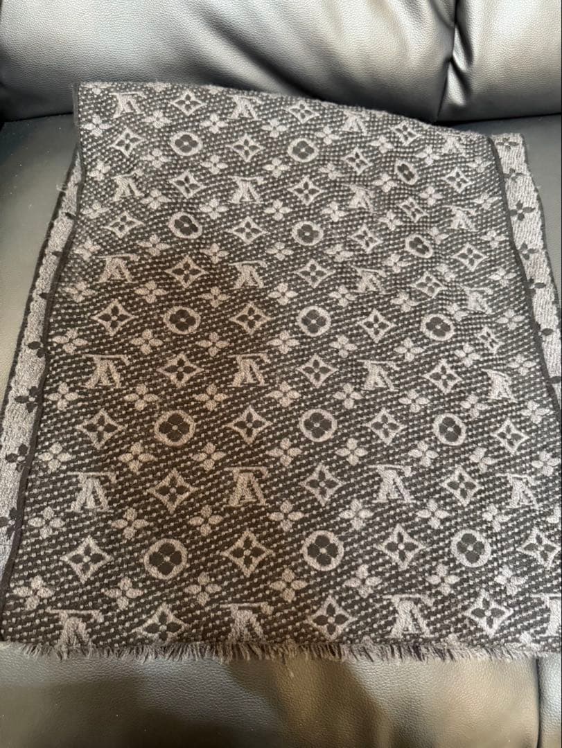 Louis Vuitton マフラー・モノグラム クラシック