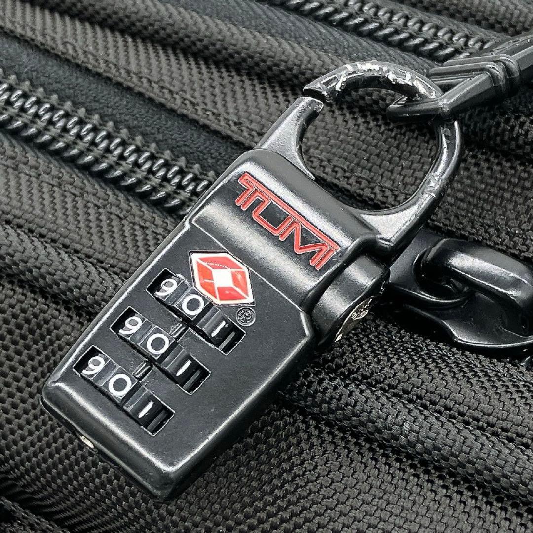 専用【TUMI】キャリーケース　ビジネスバッグ　ナイロン　ブラック　拡張式　2輪