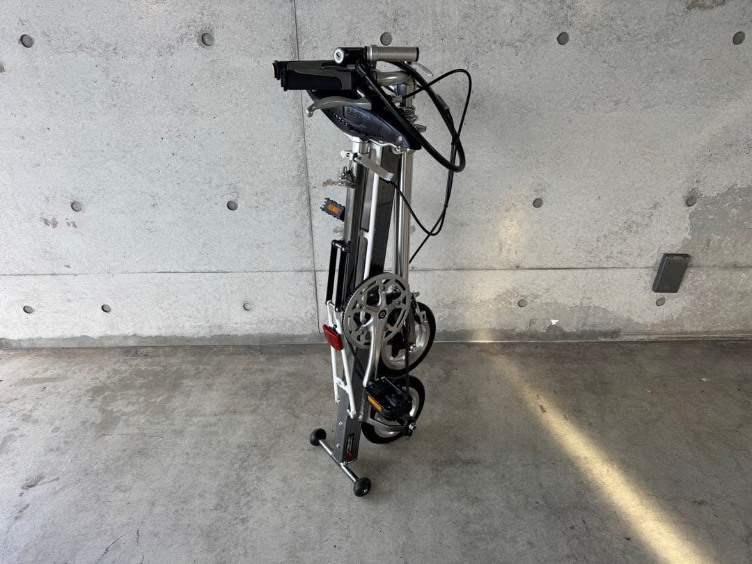 Carry Me キャリーミー 折畳み自転車 グレーメタリック ブルックスサドル