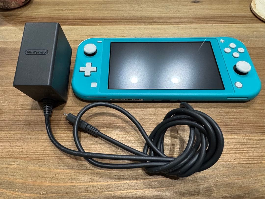 Nintendo Switch Lite ターコイズ 充電器付き