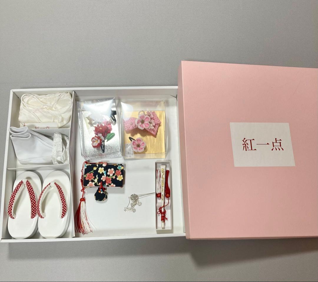 七五三 3歳正絹着物　被布セット　紅一点　花柄