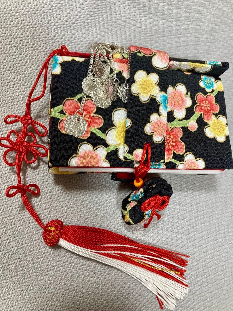 七五三 3歳正絹着物　被布セット　紅一点　花柄