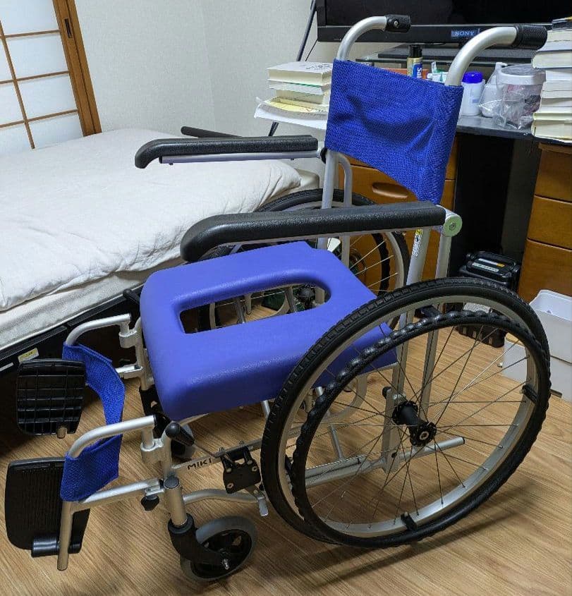 購入価格82000円　フローラ　MiKi ミキ　自走MH-1 シャワー車椅子