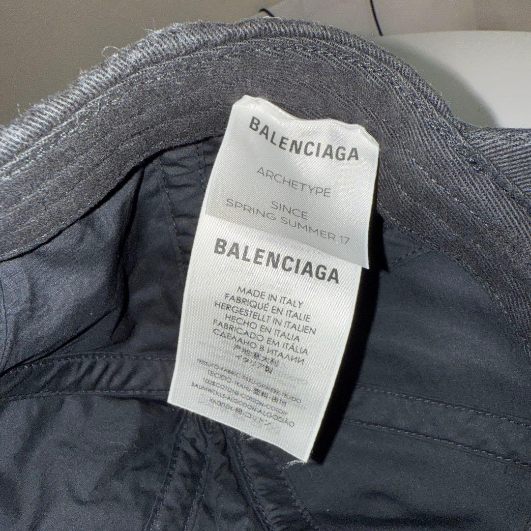 BALENCIAGA ブラック ベースボールキャップ　Lサイズ