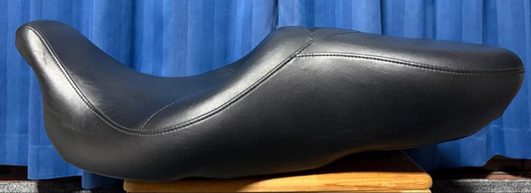 ハーレー FLHTK エレクトラグライド ウルトラリミテッド 純正 シート