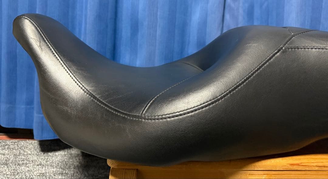 ハーレー FLHTK エレクトラグライド ウルトラリミテッド 純正 シート