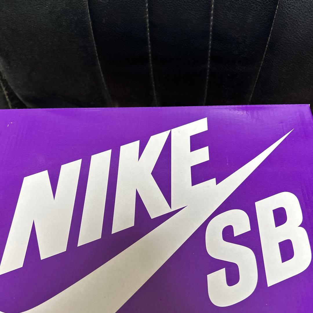 Nike SB Dunk Low \"Elephant/Safari\"(訳あり)