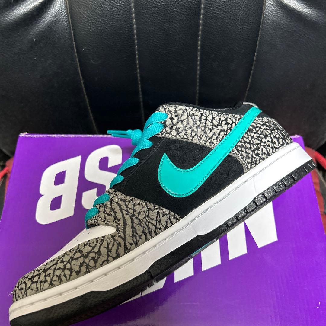 Nike SB Dunk Low \"Elephant/Safari\"(訳あり)