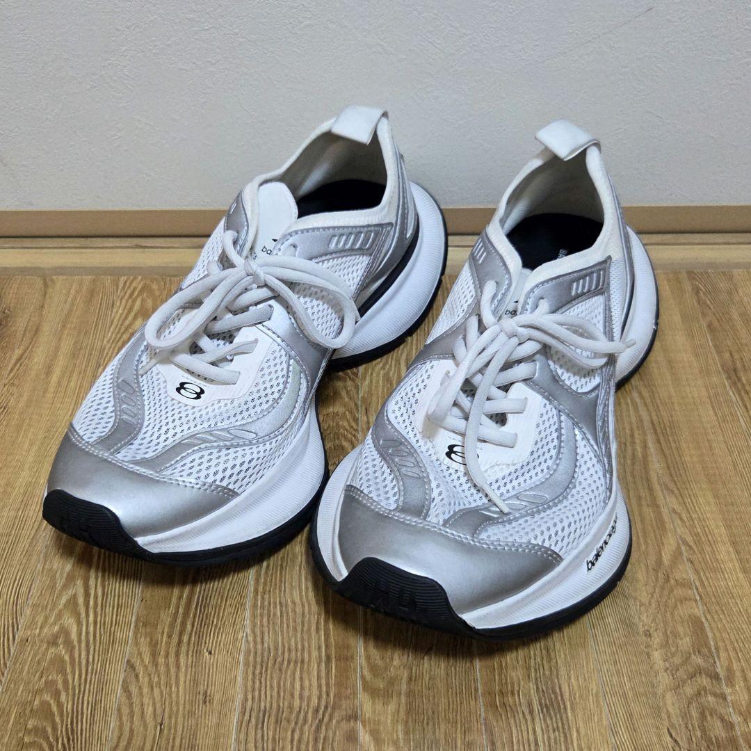 BALENCIAGA CIRCUIT サーキットスニーカ