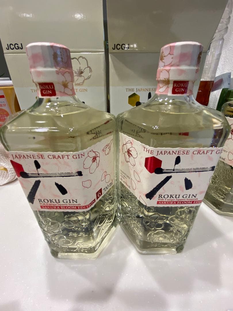 サントリージン　六　ロク　 サクラブルームエディション限定品　2本