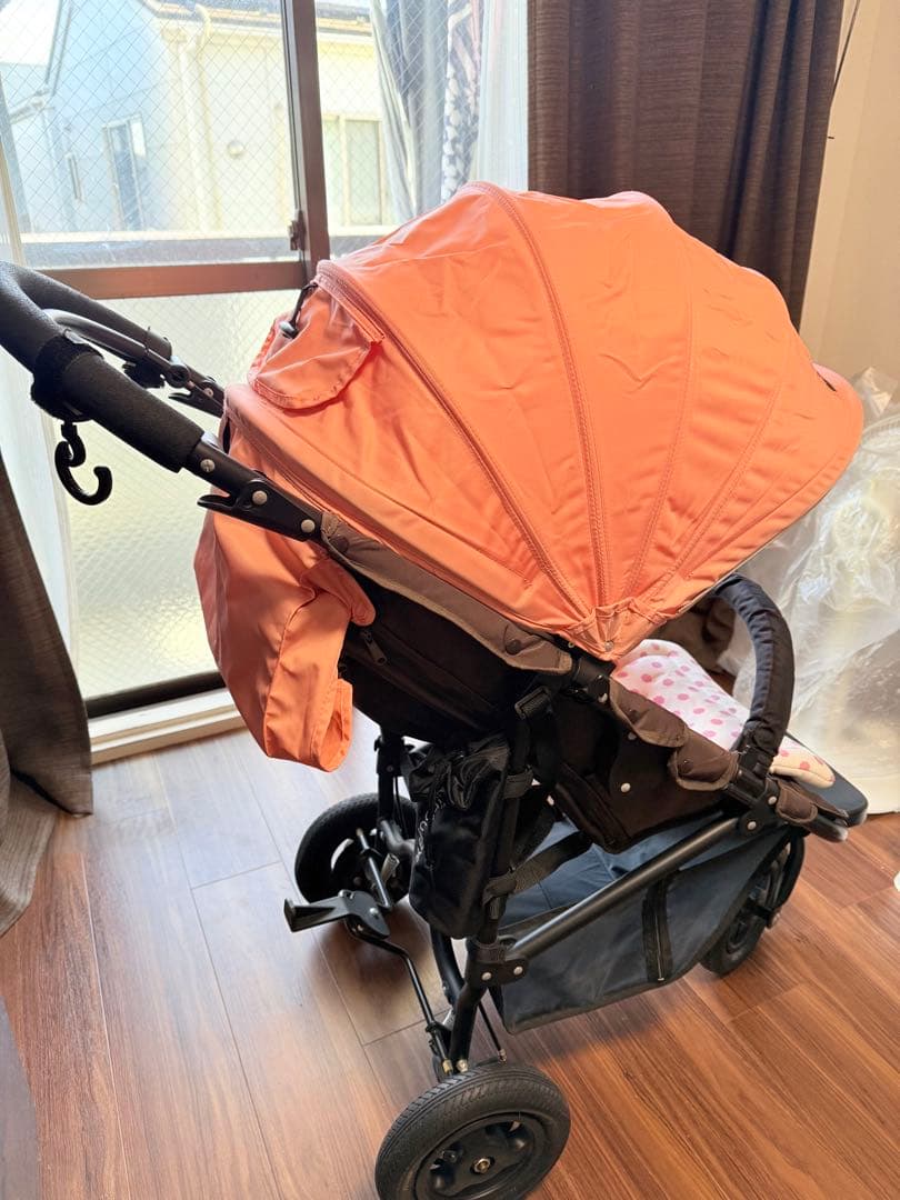 エアバギー ベビーカー オレンジ 室内保管 美品 3輪