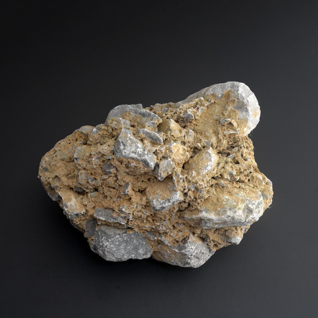 さざれ石（石灰質角礫岩 W22.8cm/D18.5cm/H17.5cm）093