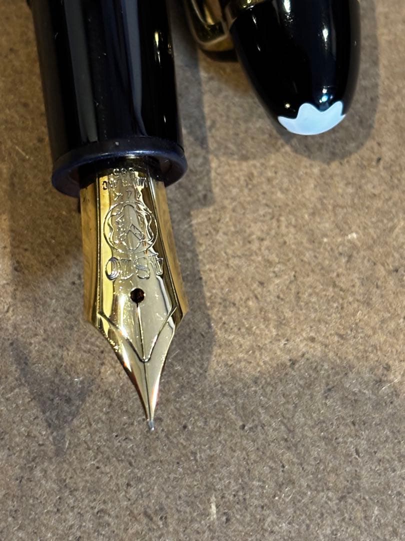 モンブラン　Mont Blanc 万年筆