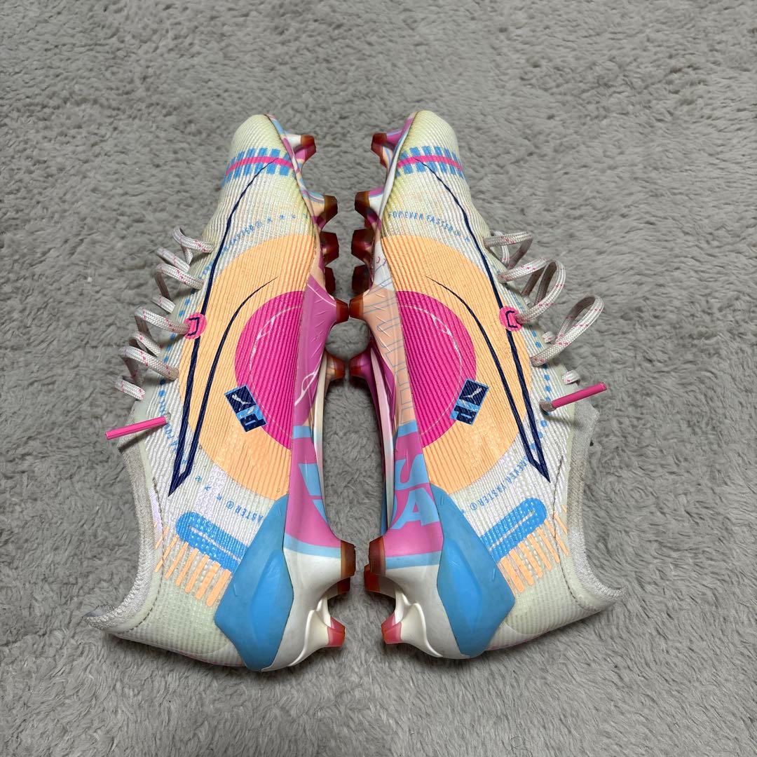 PUMA ウルトラ5アルティメットFG ホワイト/ピンク/ブルー 25.5cm