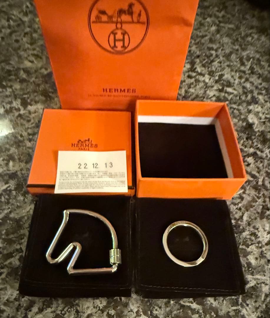 新年お値下げ中HERMES キーリング　ホース　キーホルダー