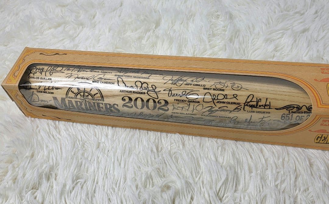 【限定品】2002年シアトル・マリナーズ記念バット　イチロー　サイン入り