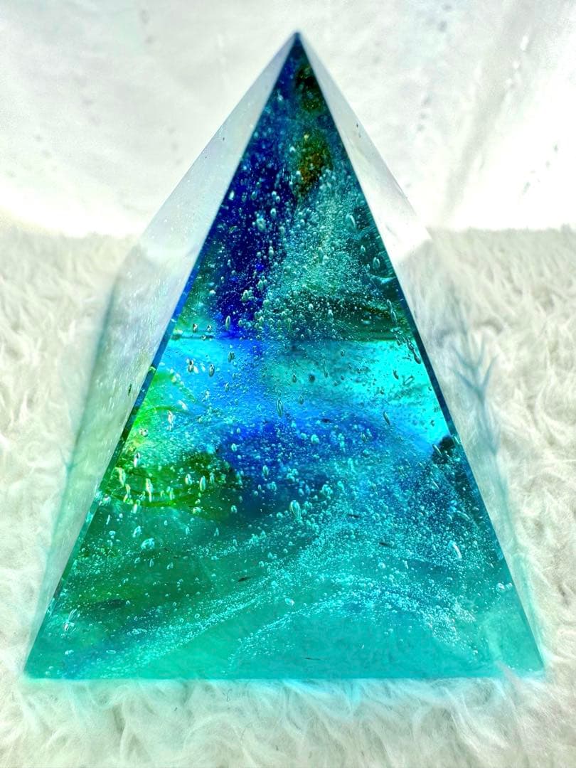 aya103 シエラネバダ産 アンダラクリスタル ピラミッド大 ブルー系
