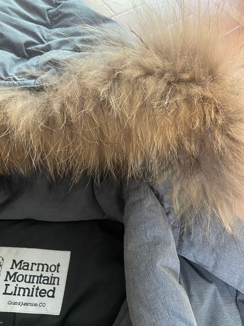 Marmot フード付きダウンジャケット グレー