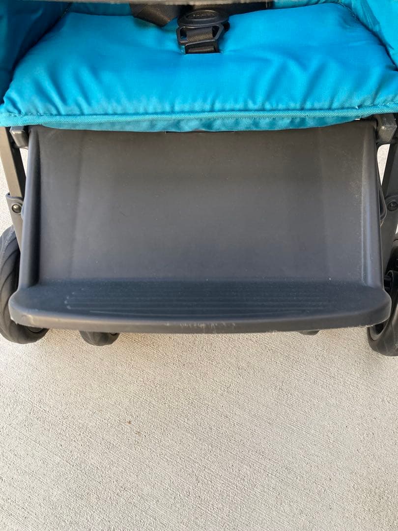 Joovy Caboose Ultralight 2人乗りベビーカー