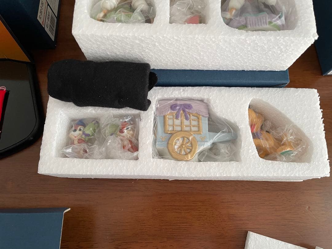 美品ディズニー Disney 雛壇 ひな祭り五段飾り　おひな様人形セット　レア物