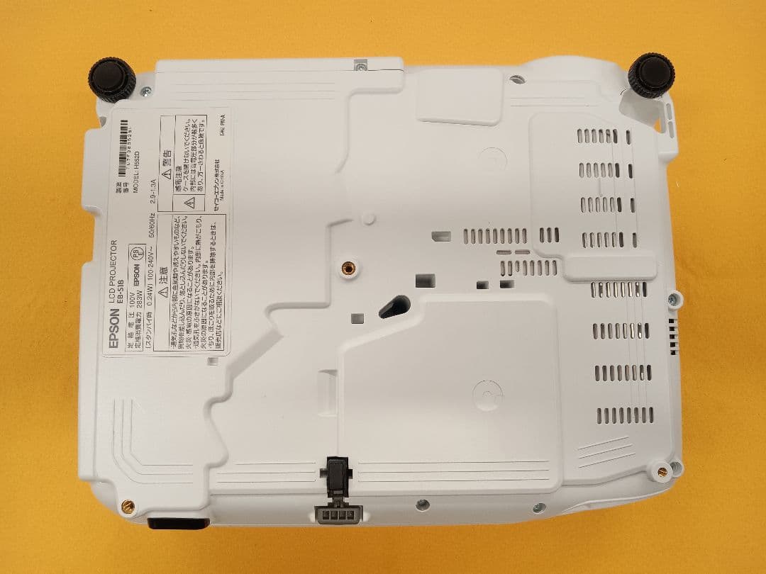 T192 エプソン　EPSON プロジェクター EB-S18 本体