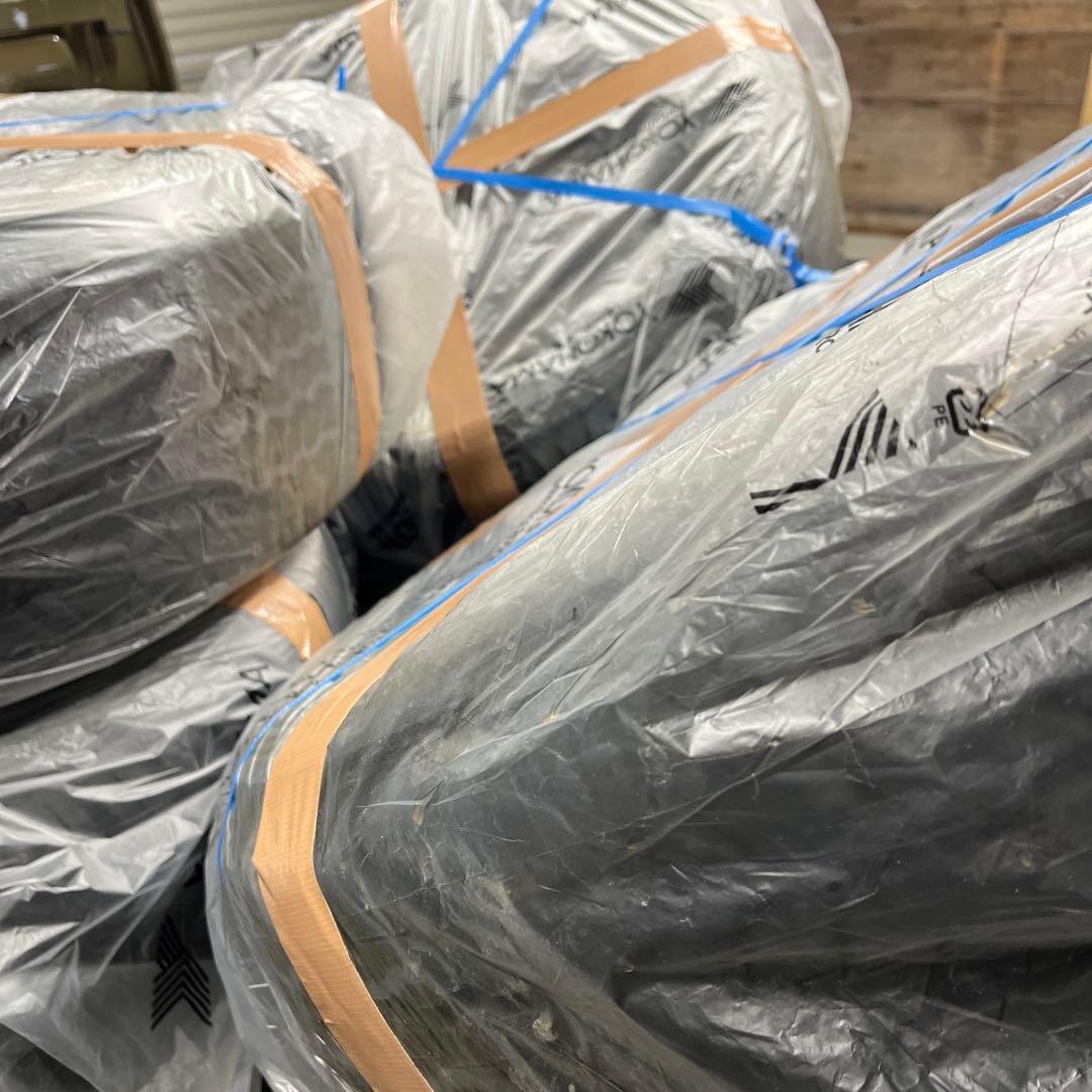 ふぐ　265/60R18 ハイラックス純正タイヤ