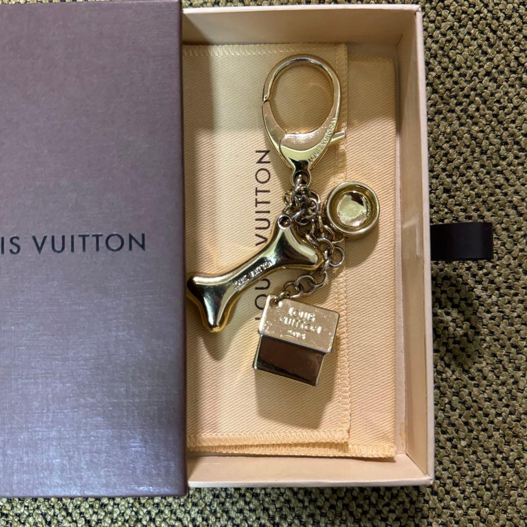 未使用Louis Vuitton ドッグチャームキーホルダー