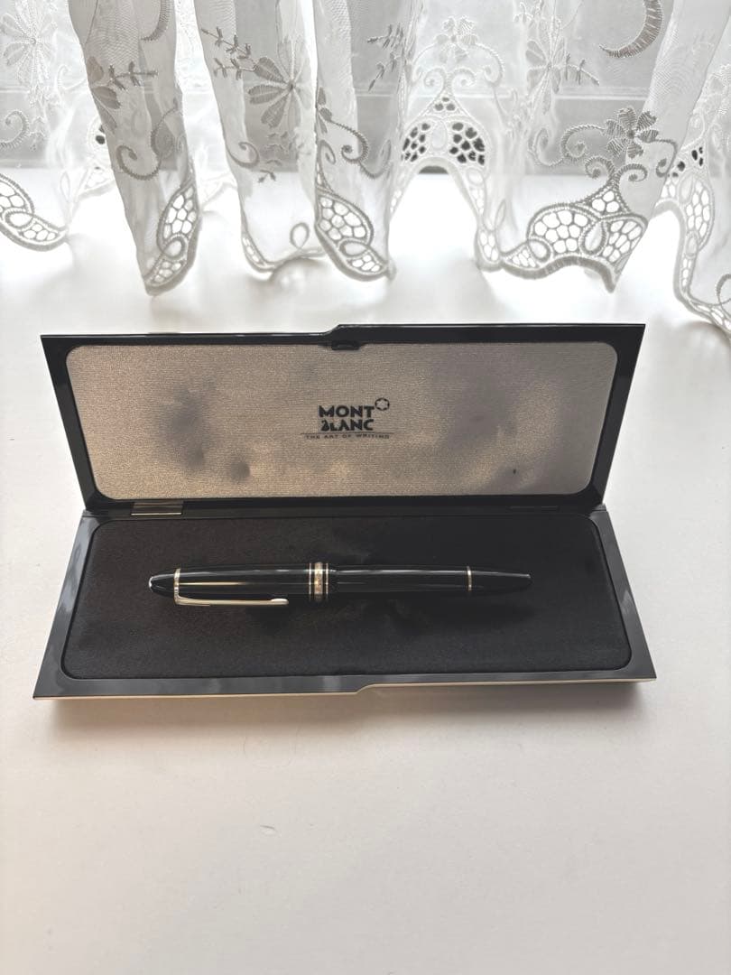 モンブラン マイスターシュテュック ル・グラン 146 万年筆 M 中白　14K