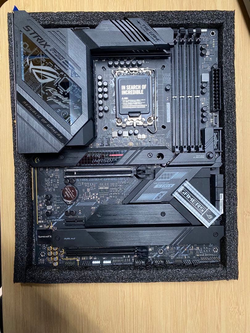 ROG STRIX Z690-F GAMING WIFI 動作未確認
