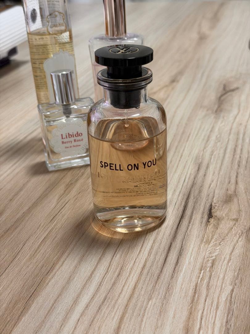 LOUIS VUITTON 香水　SPELL ON YOU