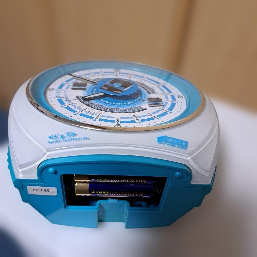 鉄道テーマの青い電波時計Keihin-Tohoku Line の表示