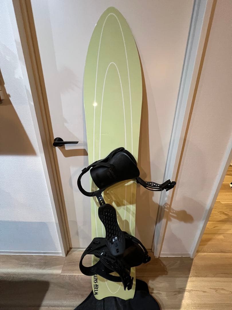 MOSS スノーボード板 CAPTAIN HELM ビンディング　（セット売り）