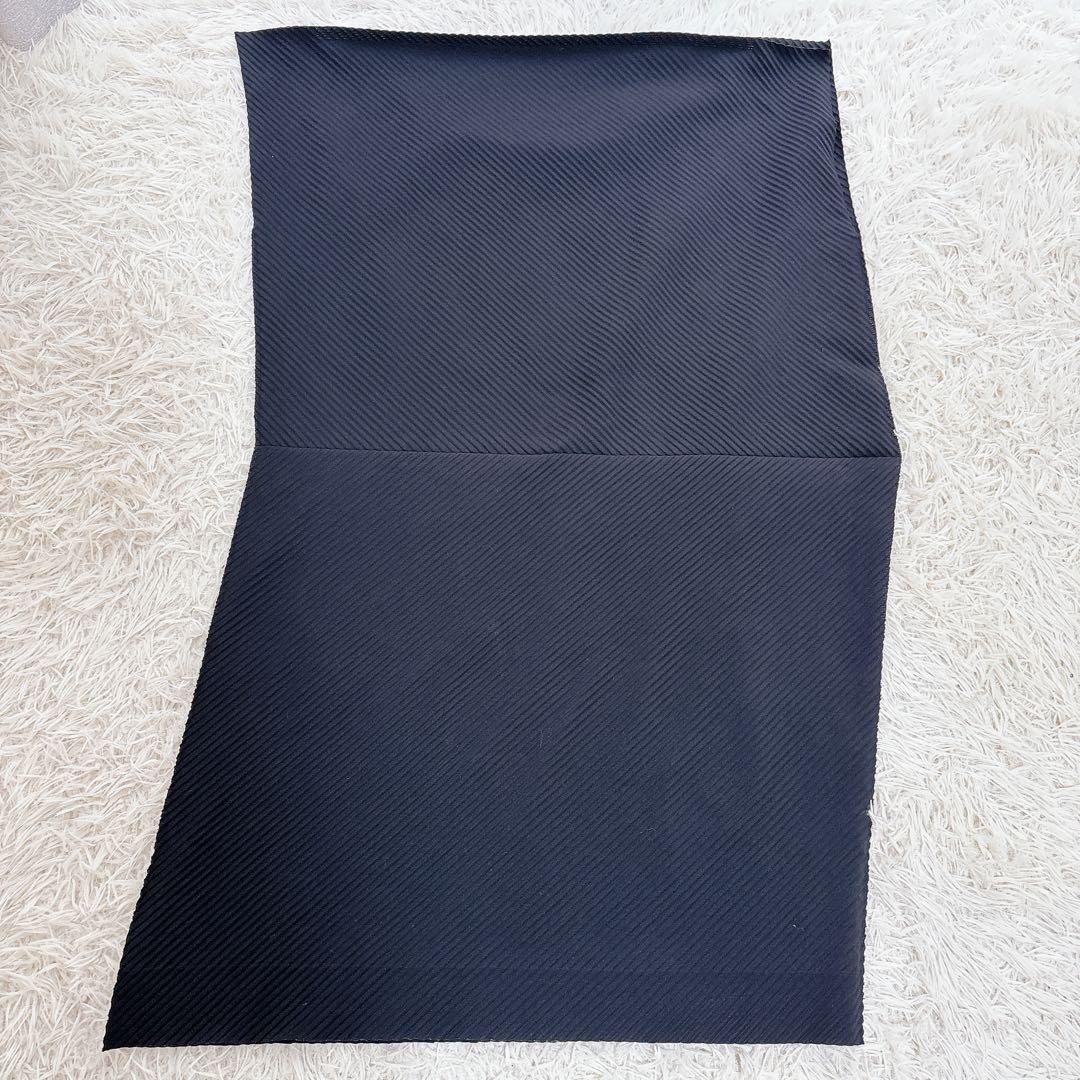 me ISSEY MIYAKE プリーツ ワンピース　アシンメトリー　ブラック